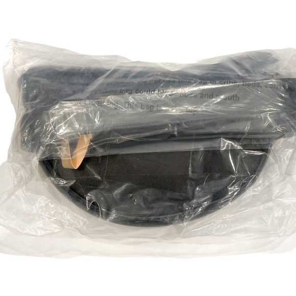 STEVE MADDEN Woven Flap Belt Bag - Black - NWT Large - Picture 3 of 3